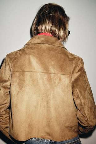 Короткая куртка из искусственной замши- Заказать в России