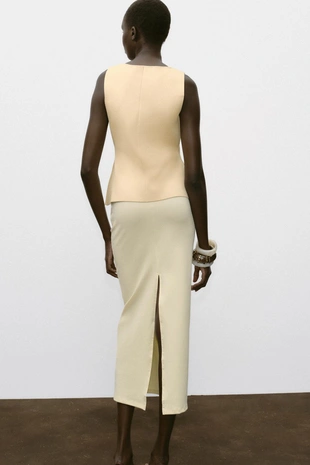 Трикотажный жилет с пуговицами- Заказать в России