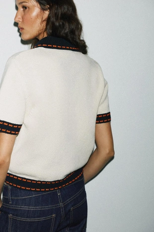 Трикотажная куртка с короткими рукавами и декоративной строчкой- Заказать в России