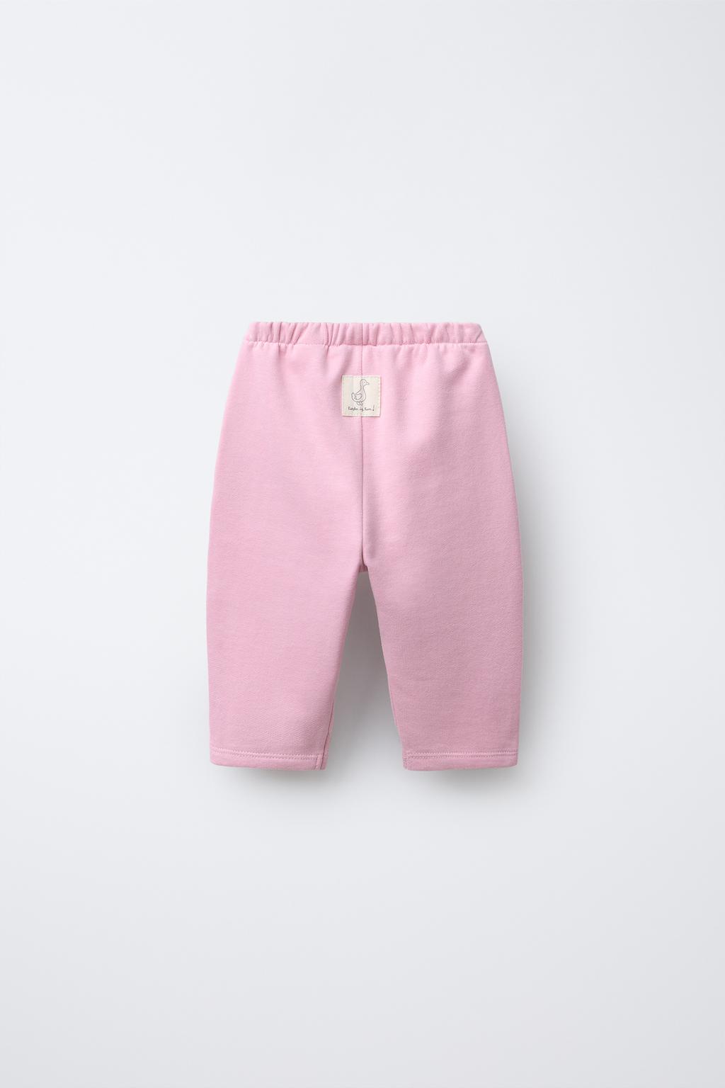 БРЮКИ BAGGY ИЗ МЯГКОЙ ТКАНИ С НАШИВКОЙ
