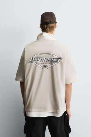 Футболка с графическим рисунком из ткани с эффектом потертости