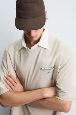 Футболка с графическим рисунком из ткани с эффектом потертости- Заказать в России