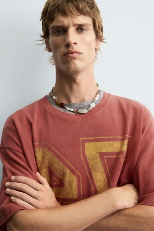 Футболка VARSITY из ткани с открытой структурой- Заказать в России