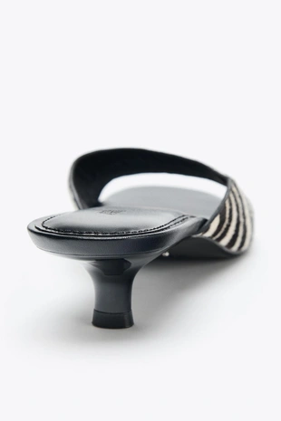 Туфли на каблуке из кожи с животным принтом- Заказать в России