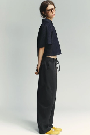 Джинсовая рубашка TRF с воротником поло- Заказать в России