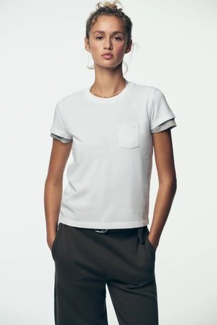 Футболка из ткани с эффектом потертости с карманом