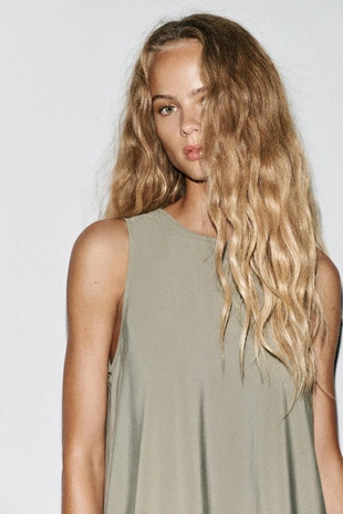 Струящееся платье миди объемного кроя- Заказать в России