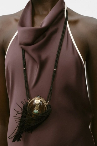 Атласное платье миди с контрастной отделкой- Заказать в России