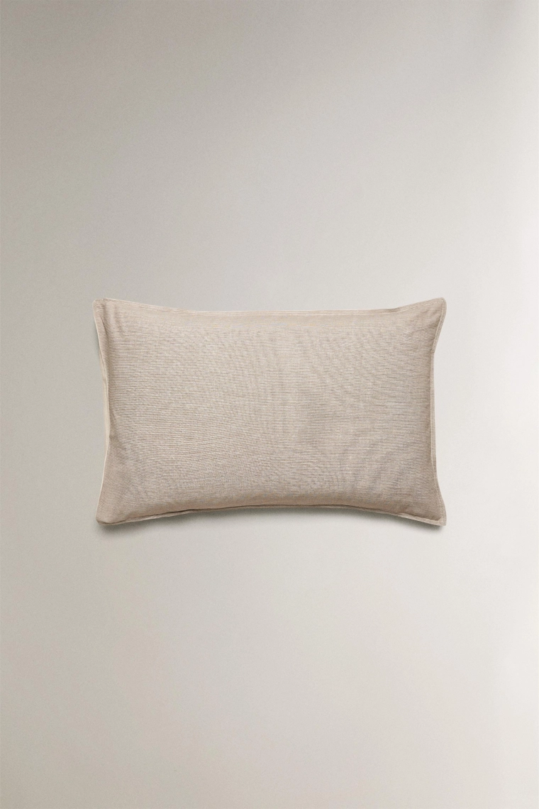 Наволочка с полосатым рисунком наизнанку