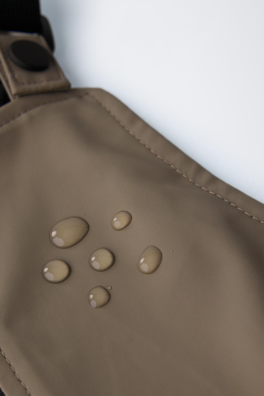 ПРОРЕЗИНЕННЫЙ КОМБИНЕЗОН WATER RESISTANT