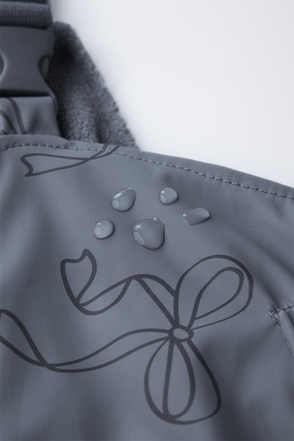 ПРОРЕЗИНЕННЫЙ КОМБИНЕЗОН С ПРИНТОМ WATER RESISTANT