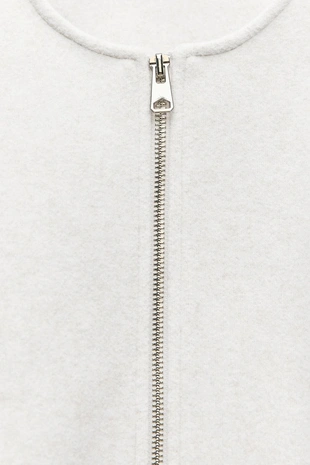 Бомбер из мягкой ткани