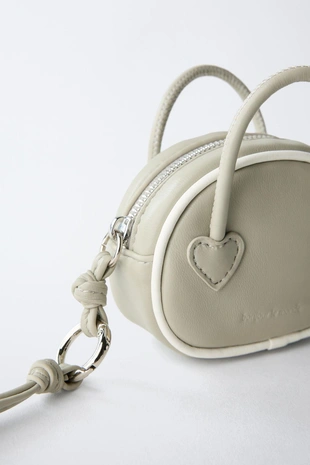 Мини-сумочка с брелоком- Заказать в России