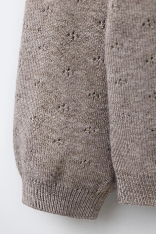 Трикотажный джемпер с вышивкой в виде цветов- Заказать в России