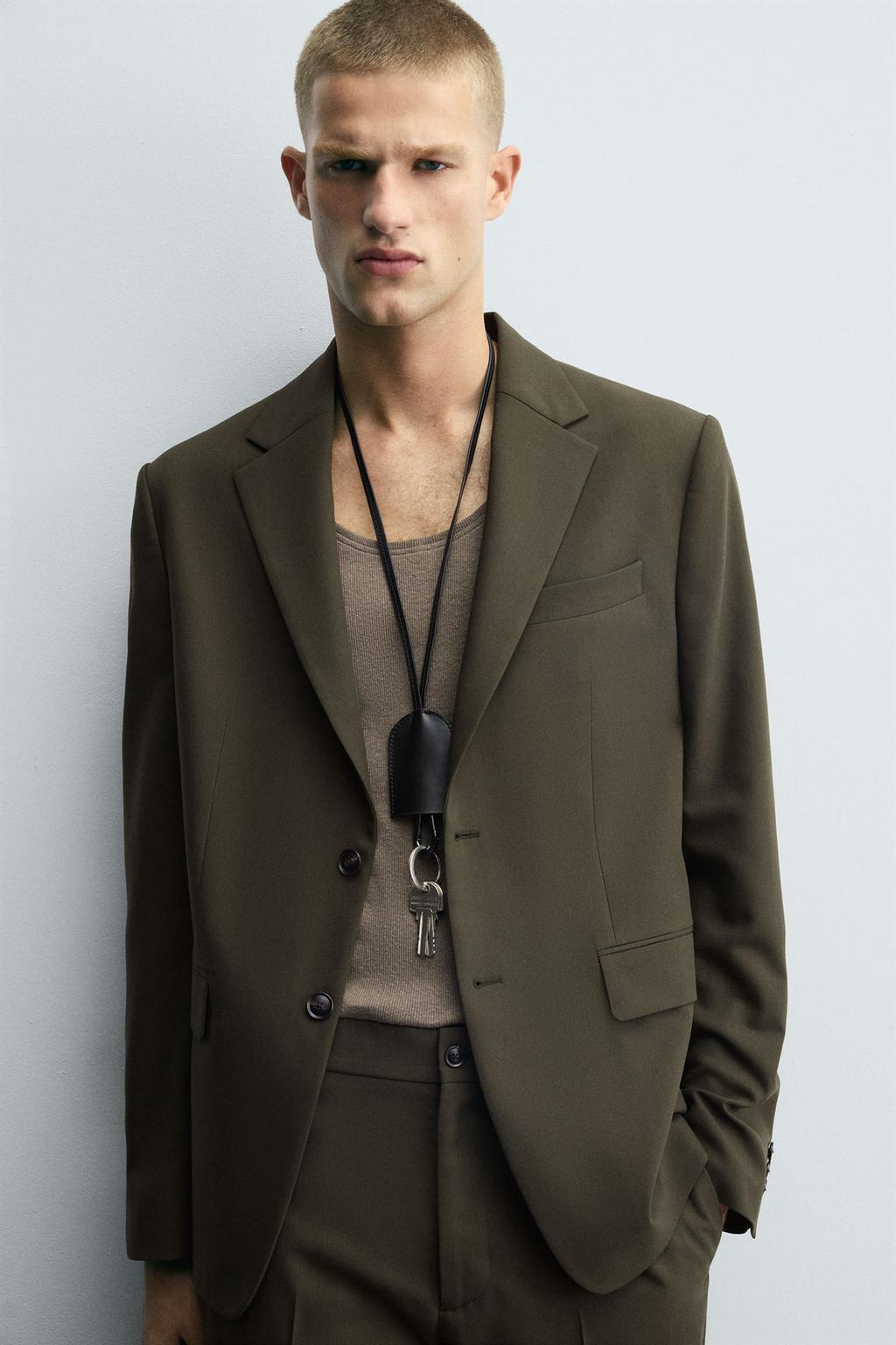 КОСТЮМНЫЙ БЛЕЙЗЕР SLIM FIT