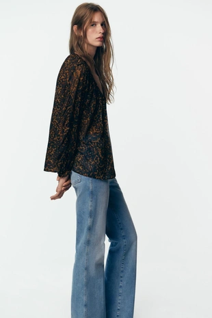 Полупрозрачная блуза с анималистическим принтом- Заказать в России