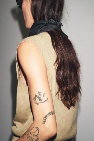 Однотонный трикотажный топ-жилет- Заказать в России