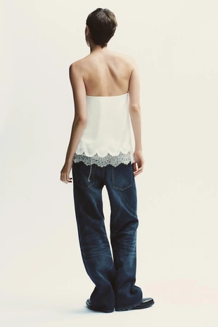 Атласный топ-бандо с кружевом- Заказать в России