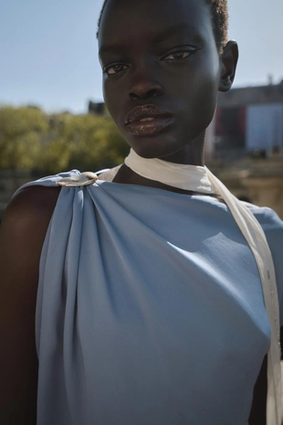 Атласный топ с фурнитурой- Заказать в России