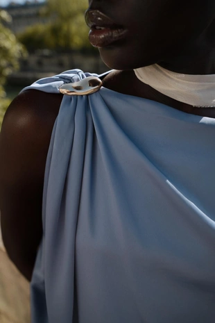 Атласный топ с фурнитурой- Заказать в России