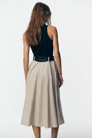 Комбинированное платье с поясом- Заказать в России