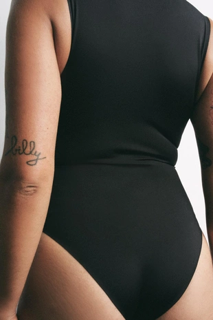 Боди из полиамида с V-образным вырезом- Заказать в России