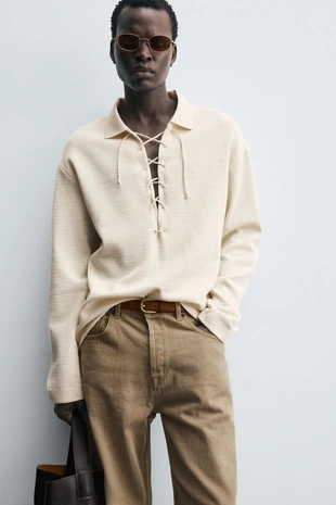 Поло с текстурой и шнурком- Заказать в России