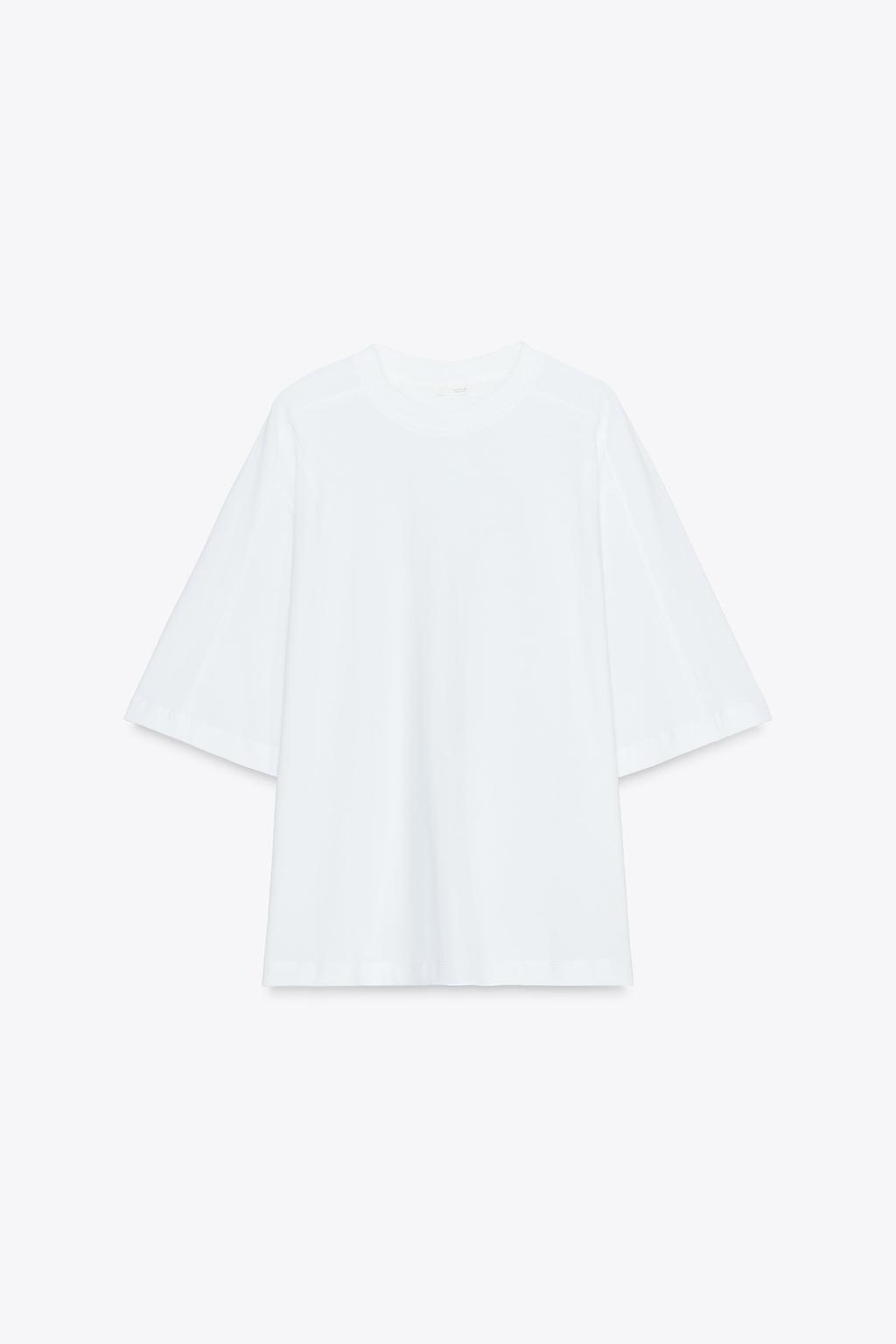 ФУТБОЛКА BOXY FIT С ЭТИКЕТКОЙ