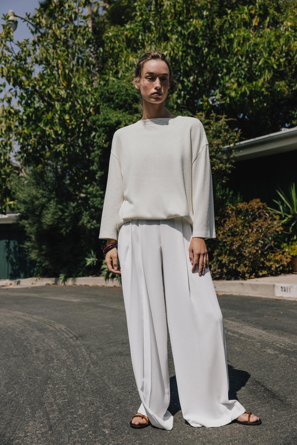 ФУТБОЛКА OVERSIZE ИЗ ТРИКОТАЖА С ОТДЕЛКОЙ