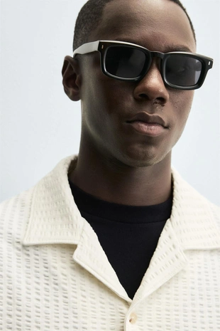 Комфортная рубашка из жатой ткани- Заказать в России