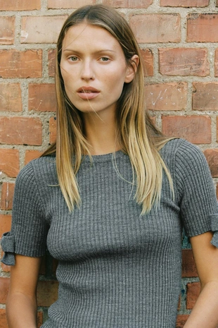 Джемпер в рубчик с завязками- Заказать в России