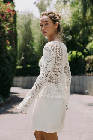 Кружевная футболка с вышивкой- Заказать в России