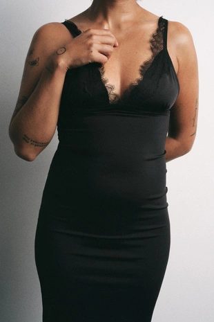 Комбинированное платье с кружевом- Заказать в России