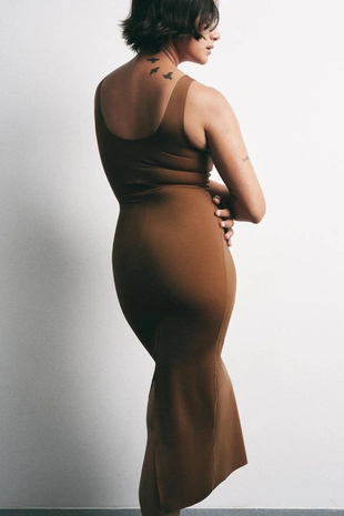 Моделирующее платье из смесового полиамида- Заказать в России