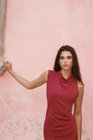 Длинное платье со сборками- Заказать в России