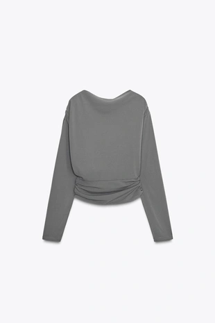 Топ со сборками, открытой спиной и украшением- Заказать в России