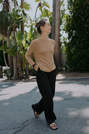 Топ в стиле рустик с длинными рукавами