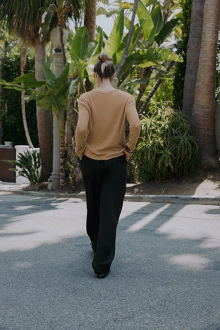 Топ в стиле рустик с длинными рукавами