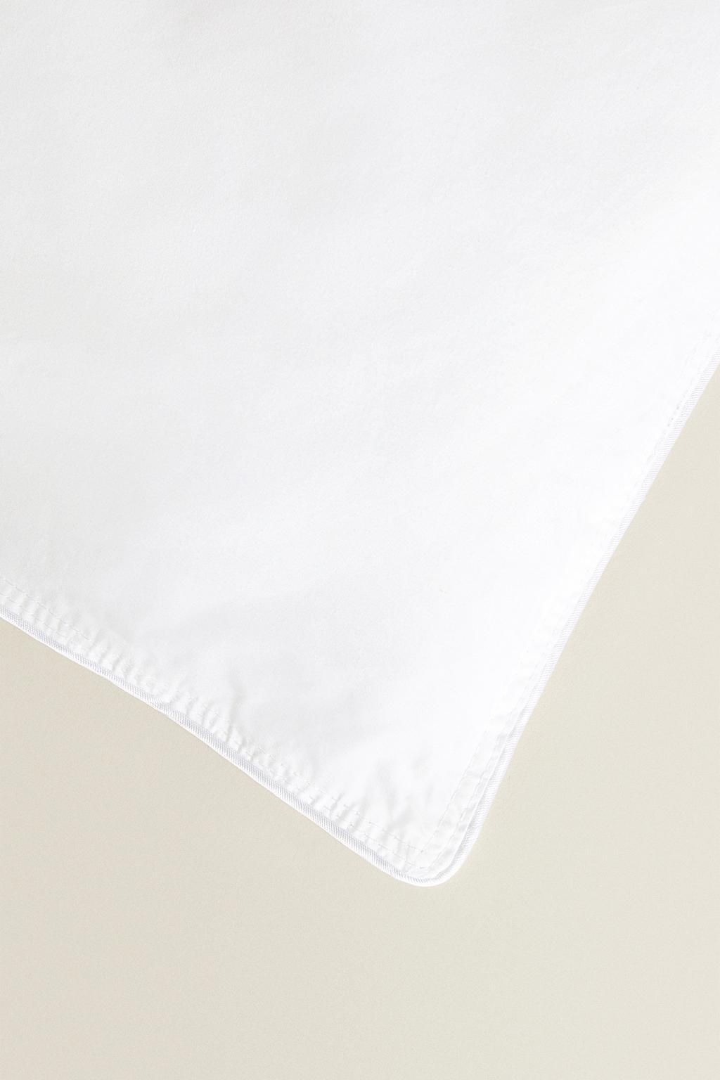 Одеяло с наполнителем feather touch (300 г/м²)