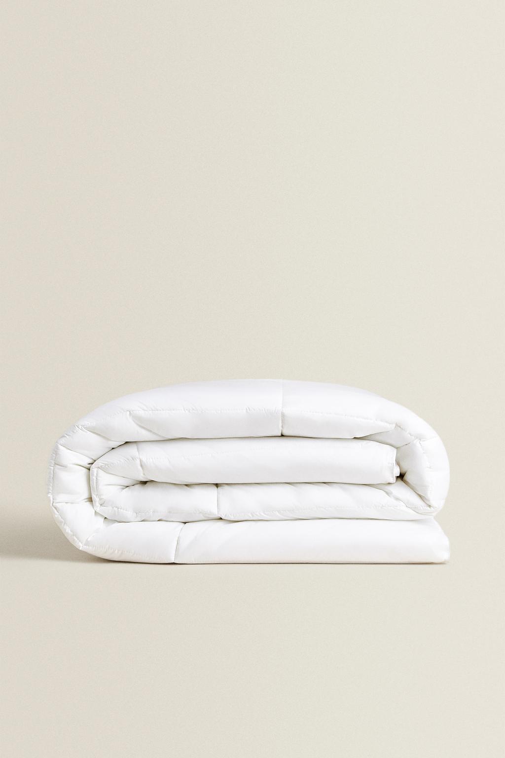 Одеяло с наполнителем feather touch (300 г/м²)