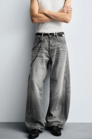 Джинсы BALLOON FIT со смещенным швом- Заказать в России