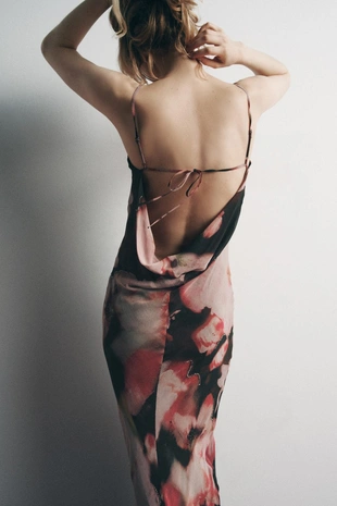 Платье с цветочным принтом и бисером- Заказать в России