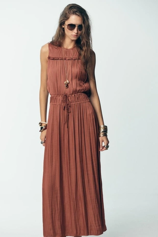 Атласное платье миди с оборкой на спине- Заказать в России