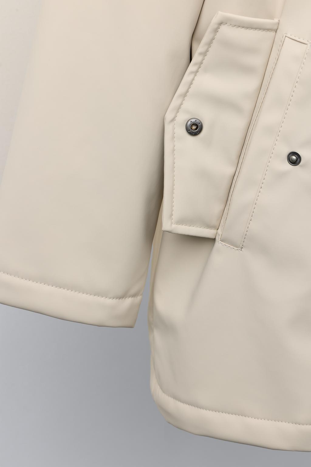 ПРОРЕЗИНЕННАЯ КУРТКА WATER REPELLENT С ЭФФЕКТОМ МЕХА