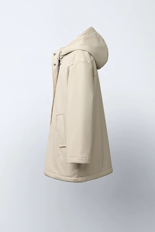 Прорезиненная куртка WATER REPELLENT с эффектом меха- Заказать в России