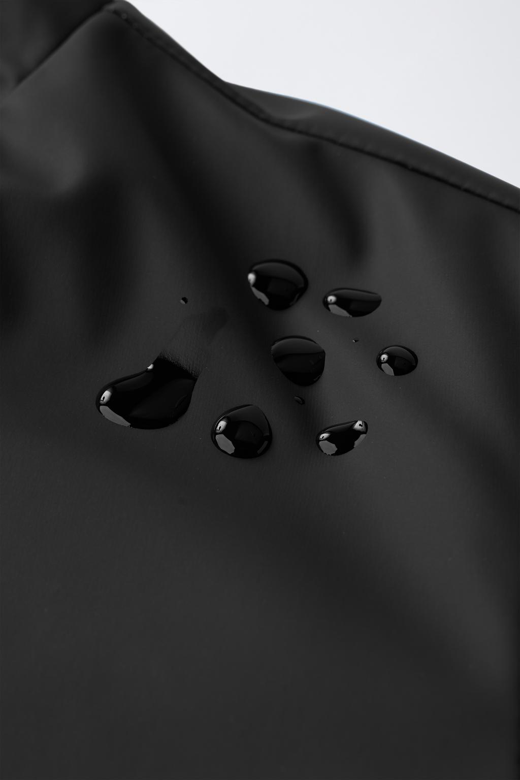ПРОРЕЗИНЕННАЯ КУРТКА WATER REPELLENT С ЭФФЕКТОМ МЕХА