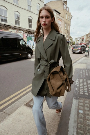 Двубортный водо- и ветронепроницаемый тренч- Заказать в России