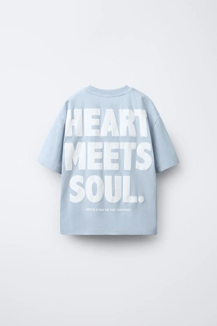 Футболка с рельефным принтом- Заказать в России