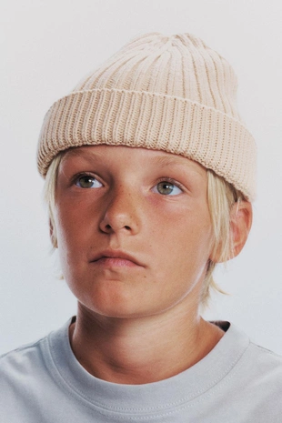 Шапка крупной вязки