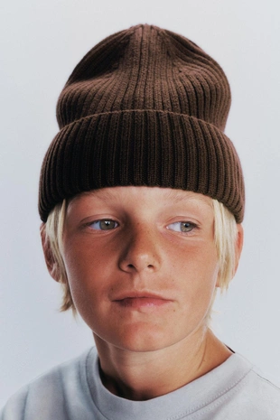 Шапка бини гладкой вязки- Заказать в России